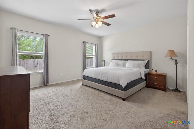 524 Long Leaf Drive, New Braunfels, TX 78130