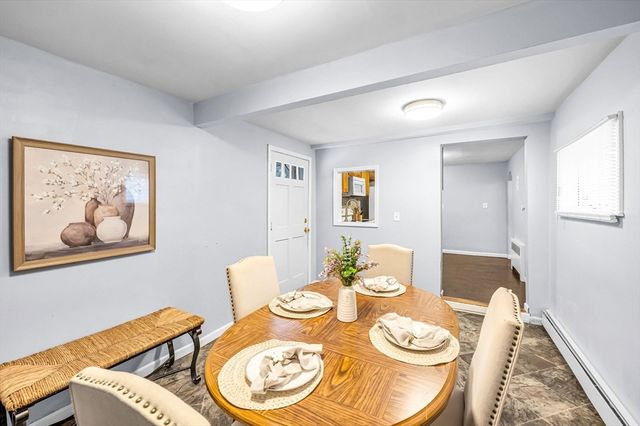 63 Lawton St, Springfield, MA 01109