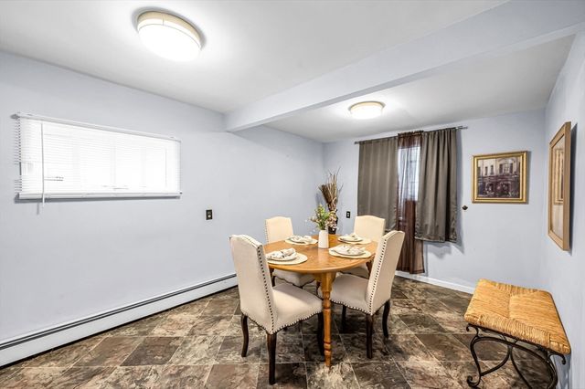 63 Lawton St, Springfield, MA 01109