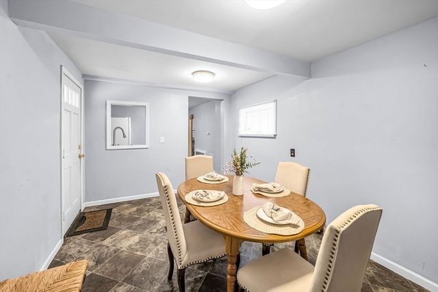 63 Lawton St, Springfield, MA 01109