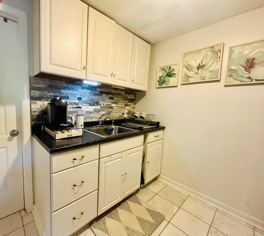130 Coe Avenue 46, East Haven, CT 06512