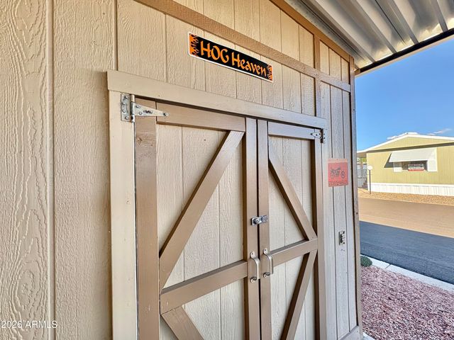 652 S ELLSWORTH Road 173, Mesa, AZ 85208