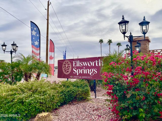 652 S ELLSWORTH Road 173, Mesa, AZ 85208