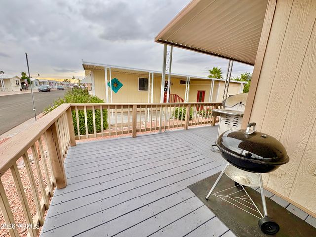 652 S ELLSWORTH Road 173, Mesa, AZ 85208