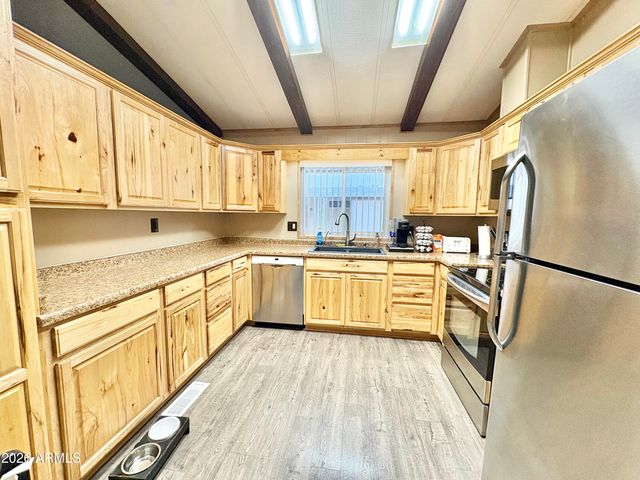 652 S ELLSWORTH Road 173, Mesa, AZ 85208