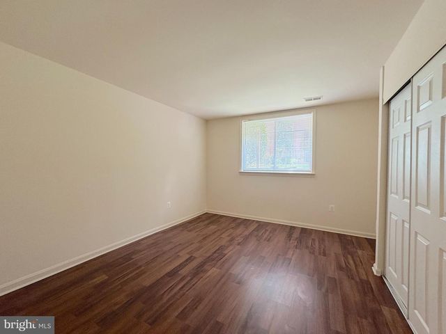 4605 LOGSDON DR, Annandale, VA 22003