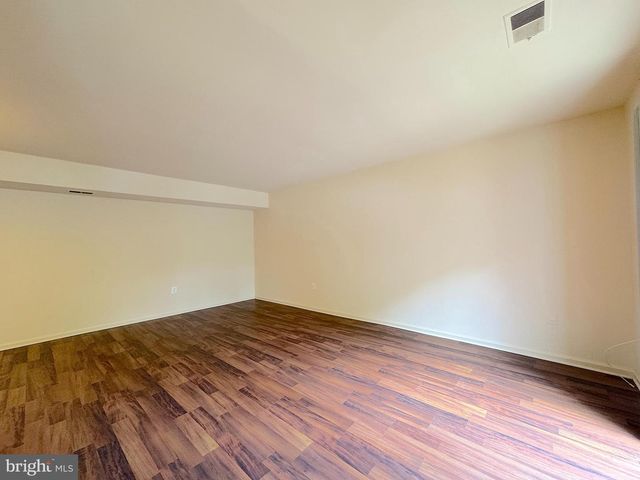 4605 LOGSDON DR, Annandale, VA 22003