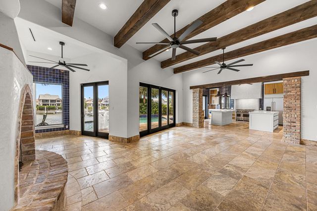 721 Harborside Way, League City, TX 77565