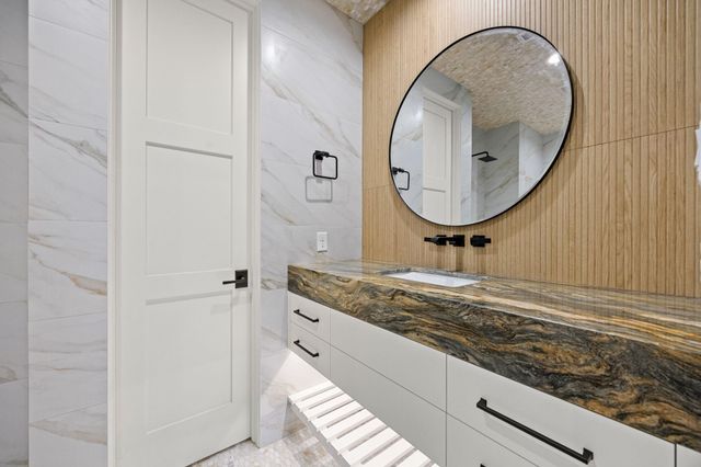 721 Harborside Way, League City, TX 77565