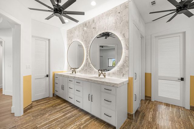 721 Harborside Way, League City, TX 77565