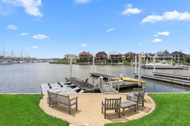 721 Harborside Way, League City, TX 77565