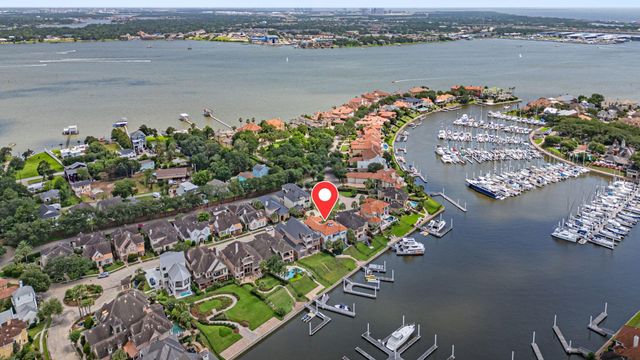 721 Harborside Way, League City, TX 77565