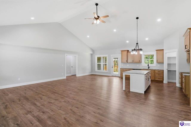 2114 Sportsman Lake Road, Elizabethtown, KY 42701