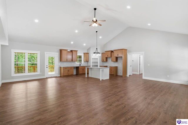 2114 Sportsman Lake Road, Elizabethtown, KY 42701