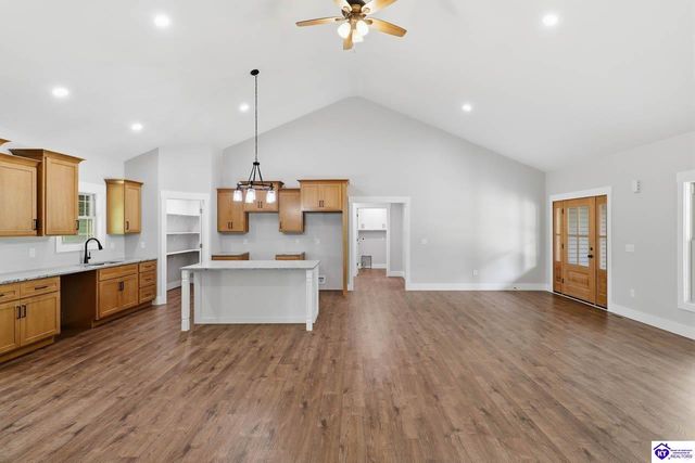 2114 Sportsman Lake Road, Elizabethtown, KY 42701