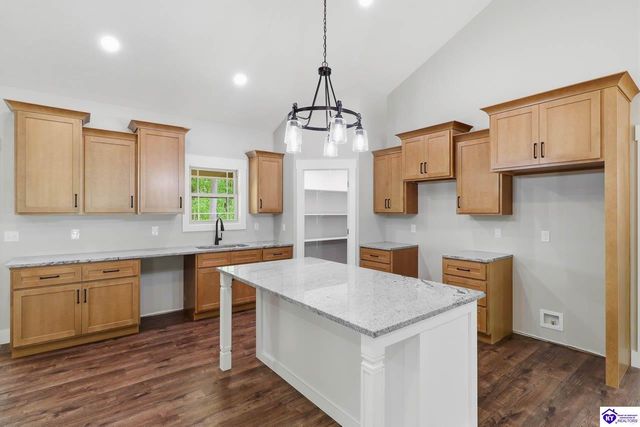 2114 Sportsman Lake Road, Elizabethtown, KY 42701
