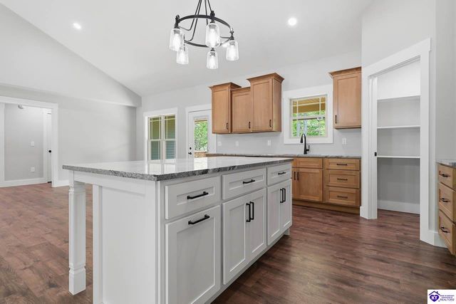2114 Sportsman Lake Road, Elizabethtown, KY 42701