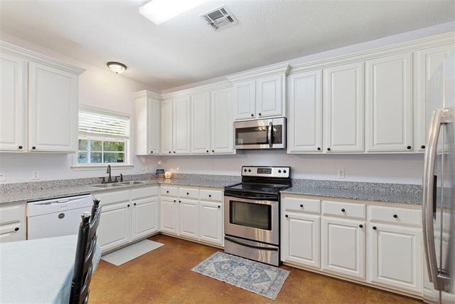 1016 Isabella Street, Sulphur, LA 70663