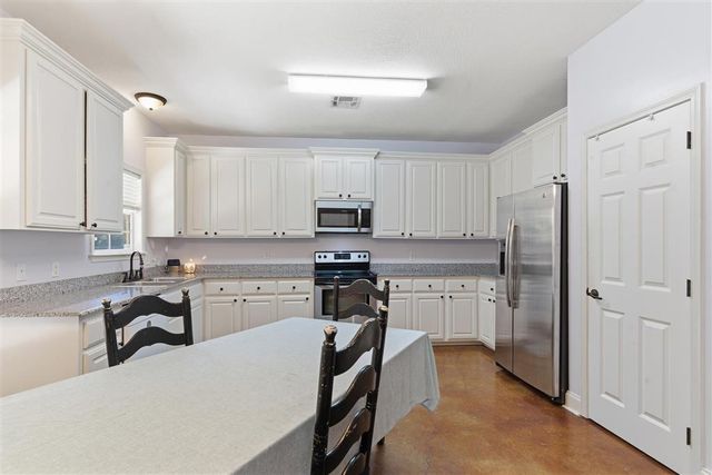 1016 Isabella Street, Sulphur, LA 70663