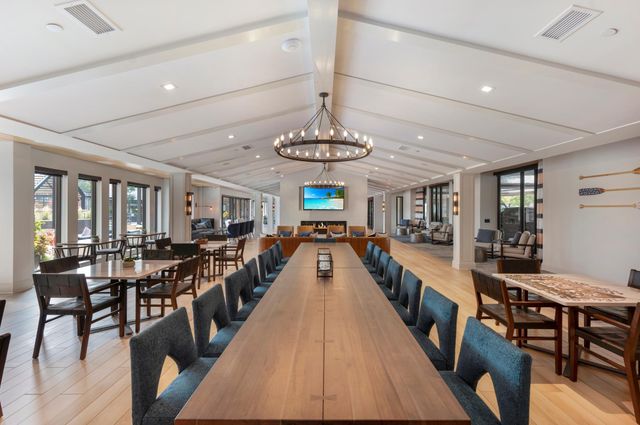 12610 Ridgedale Drive 103, Minnetonka, MN 55305