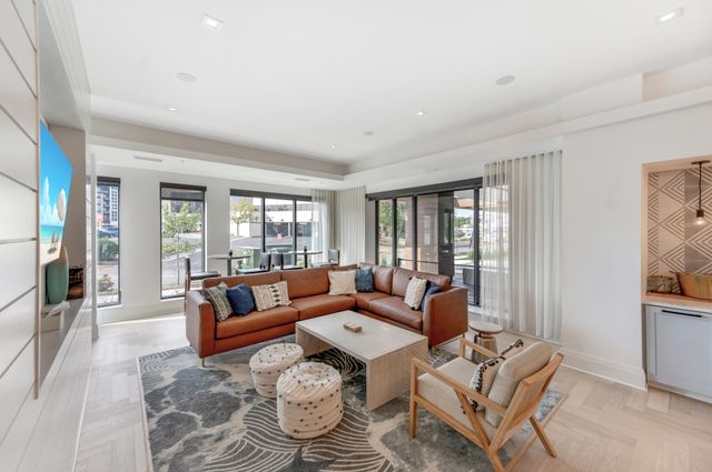 12610 Ridgedale Drive 103, Minnetonka, MN 55305