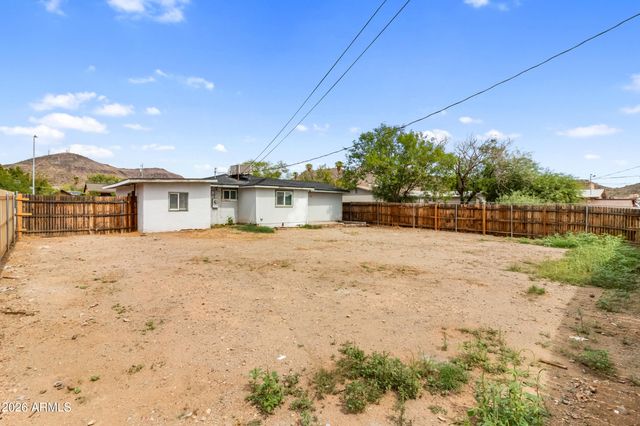 1115 W IRONWOOD Drive, Phoenix, AZ 85021