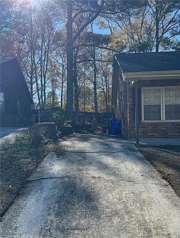 1152 Pinedale Circle NW, Conyers, GA 30012