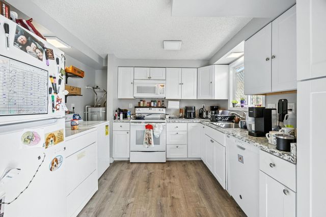 316 W 3rd Street, Phoenix, OR 97535