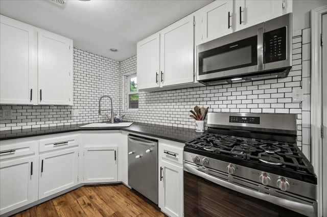 1122 Sunny Drive, Houston, TX 77037