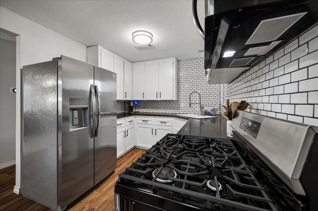 1122 Sunny Drive, Houston, TX 77037