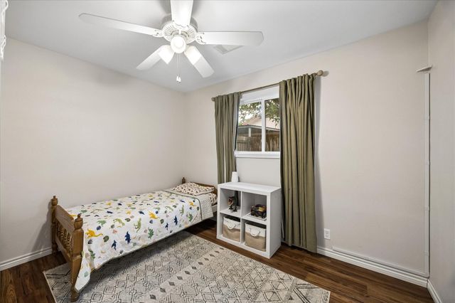 1122 Sunny Drive, Houston, TX 77037