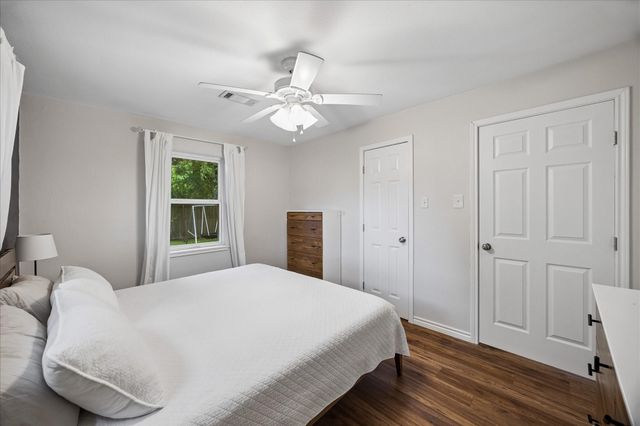1122 Sunny Drive, Houston, TX 77037