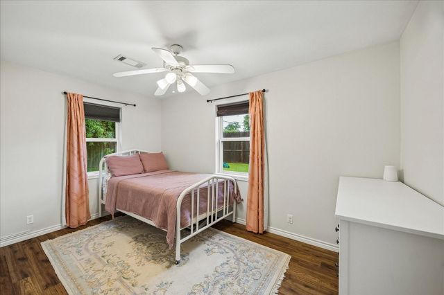 1122 Sunny Drive, Houston, TX 77037