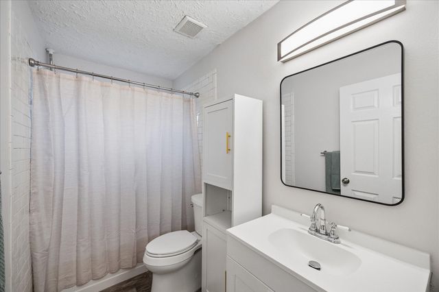 1122 Sunny Drive, Houston, TX 77037