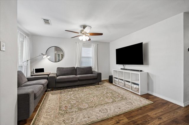 1122 Sunny Drive, Houston, TX 77037