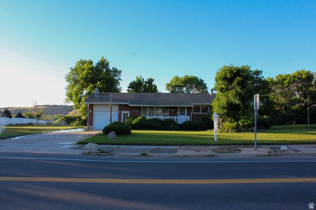 1230 E SOUTH WEBER DR, South Weber, UT 84405