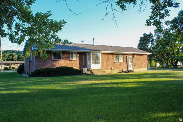 1230 E SOUTH WEBER DR, South Weber, UT 84405
