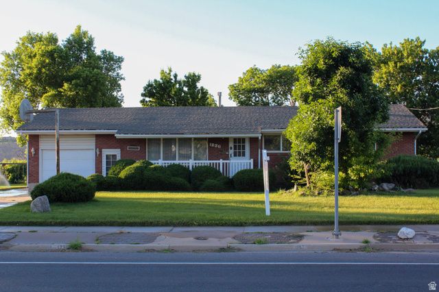 1230 E SOUTH WEBER DR, South Weber, UT 84405