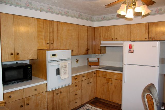 1230 E SOUTH WEBER DR, South Weber, UT 84405
