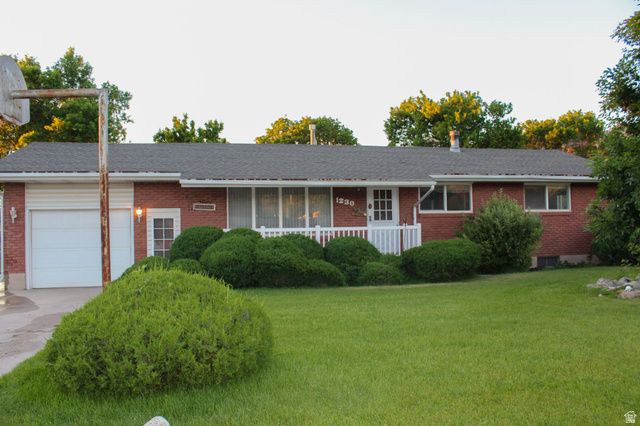 1230 E SOUTH WEBER DR, South Weber, UT 84405