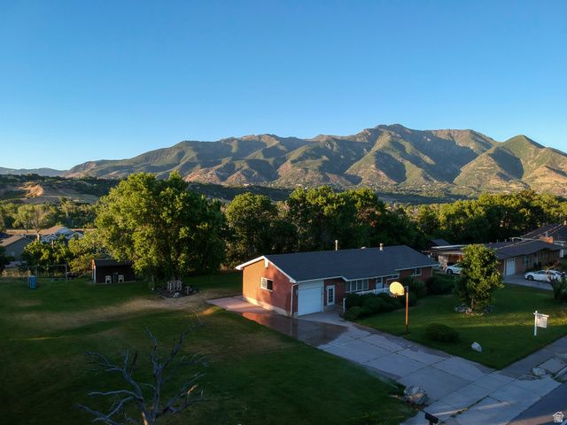 1230 E SOUTH WEBER DR, South Weber, UT 84405