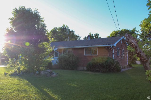 1230 E SOUTH WEBER DR, South Weber, UT 84405