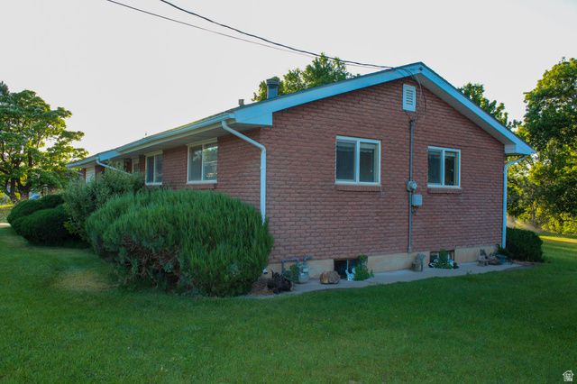1230 E SOUTH WEBER DR, South Weber, UT 84405