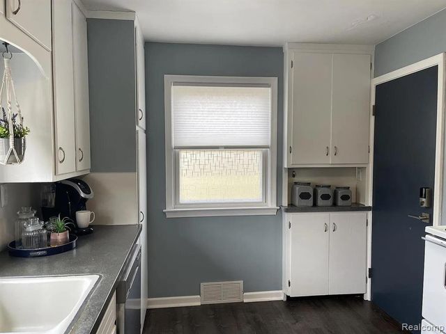 5121 Plymouth Road, Ann Arbor, MI 48105