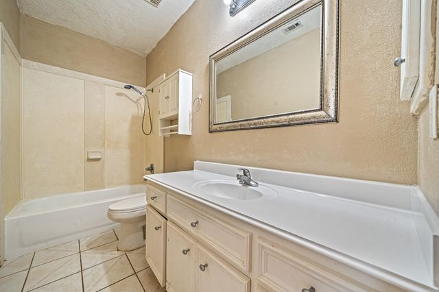 15727 Schumann Lane, Houston, TX 77083