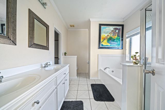 15727 Schumann Lane, Houston, TX 77083