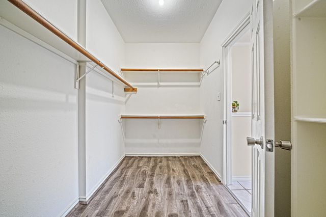 15727 Schumann Lane, Houston, TX 77083