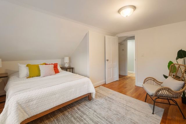 7 Beach St, Newton, MA 02460