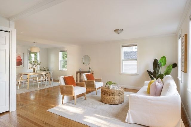 7 Beach St, Newton, MA 02460
