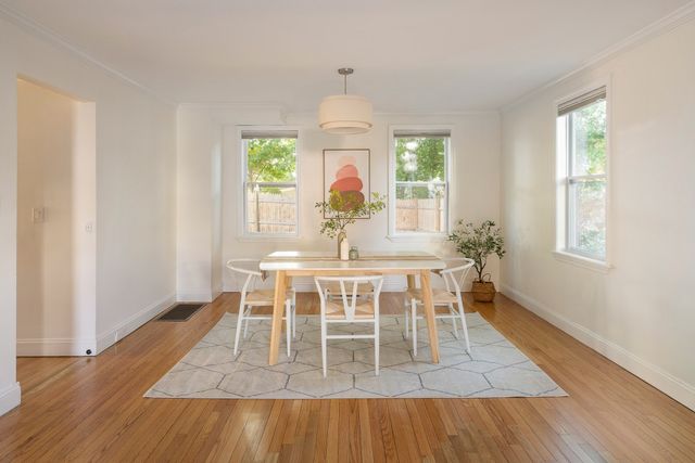7 Beach St, Newton, MA 02460